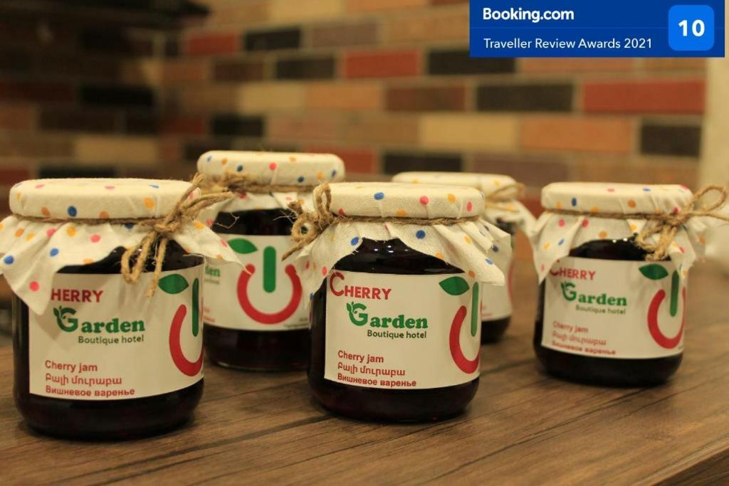Cherry Garden Boutique Hotel Yeghegnadzor ภายนอก รูปภาพ