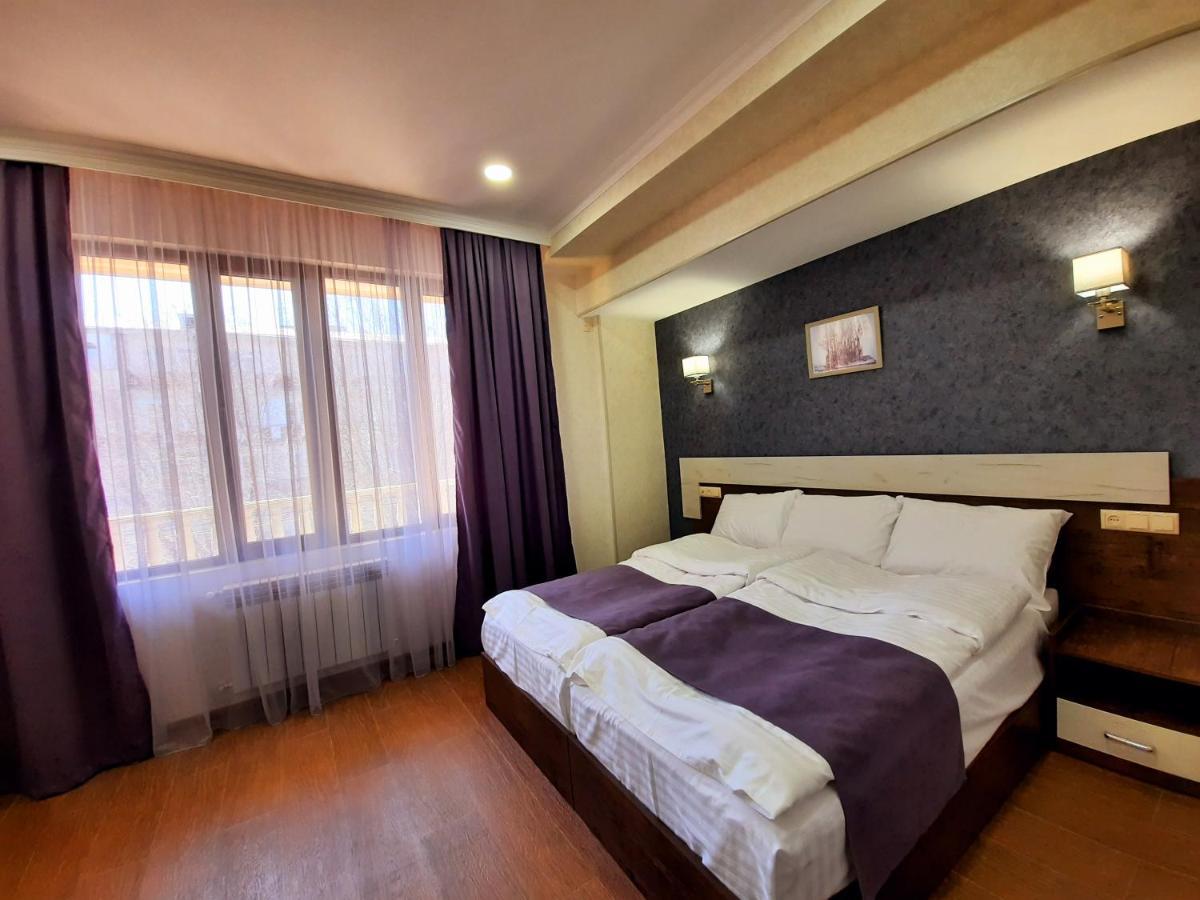 Cherry Garden Boutique Hotel Yeghegnadzor ภายนอก รูปภาพ