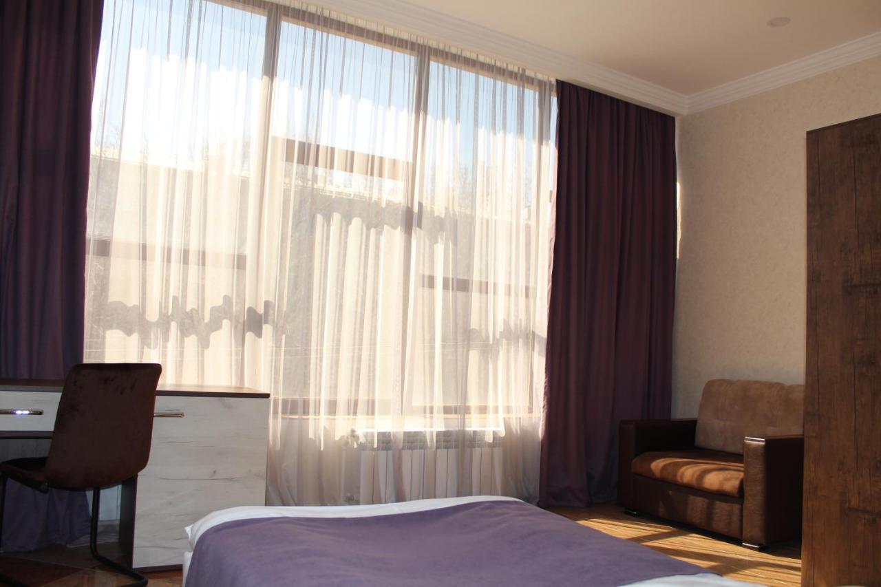Cherry Garden Boutique Hotel Yeghegnadzor ภายนอก รูปภาพ