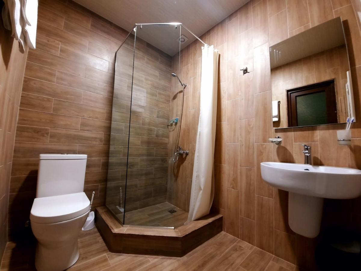 Cherry Garden Boutique Hotel Yeghegnadzor ภายนอก รูปภาพ