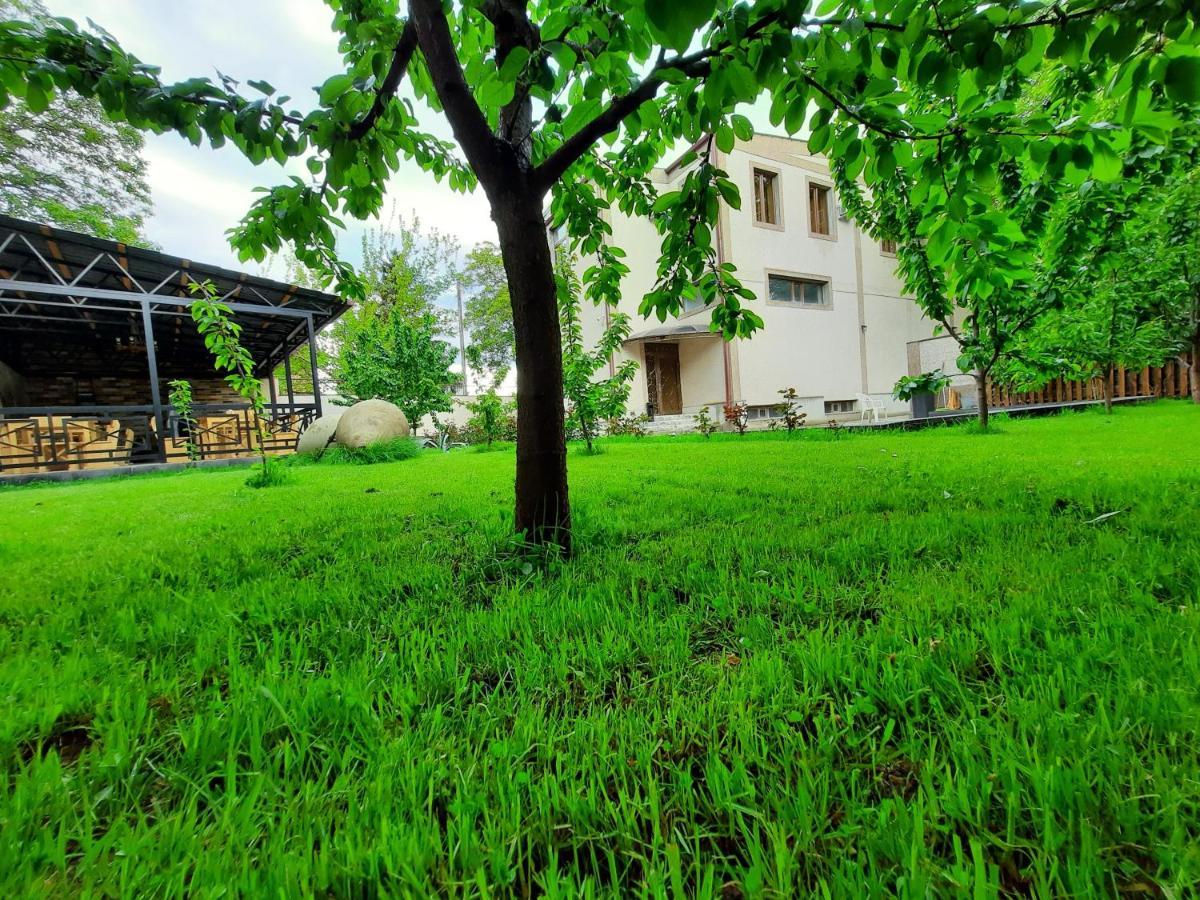 Cherry Garden Boutique Hotel Yeghegnadzor ภายนอก รูปภาพ